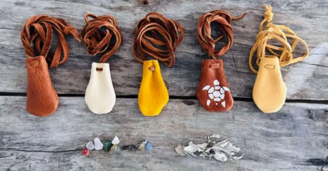 Le-sac-de-médecine-autochtone-symbole-de-guérison-spirituelle Artisanat Autochtone