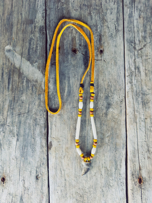 collier griffe d’ours autochtone – symbole de force et de courage