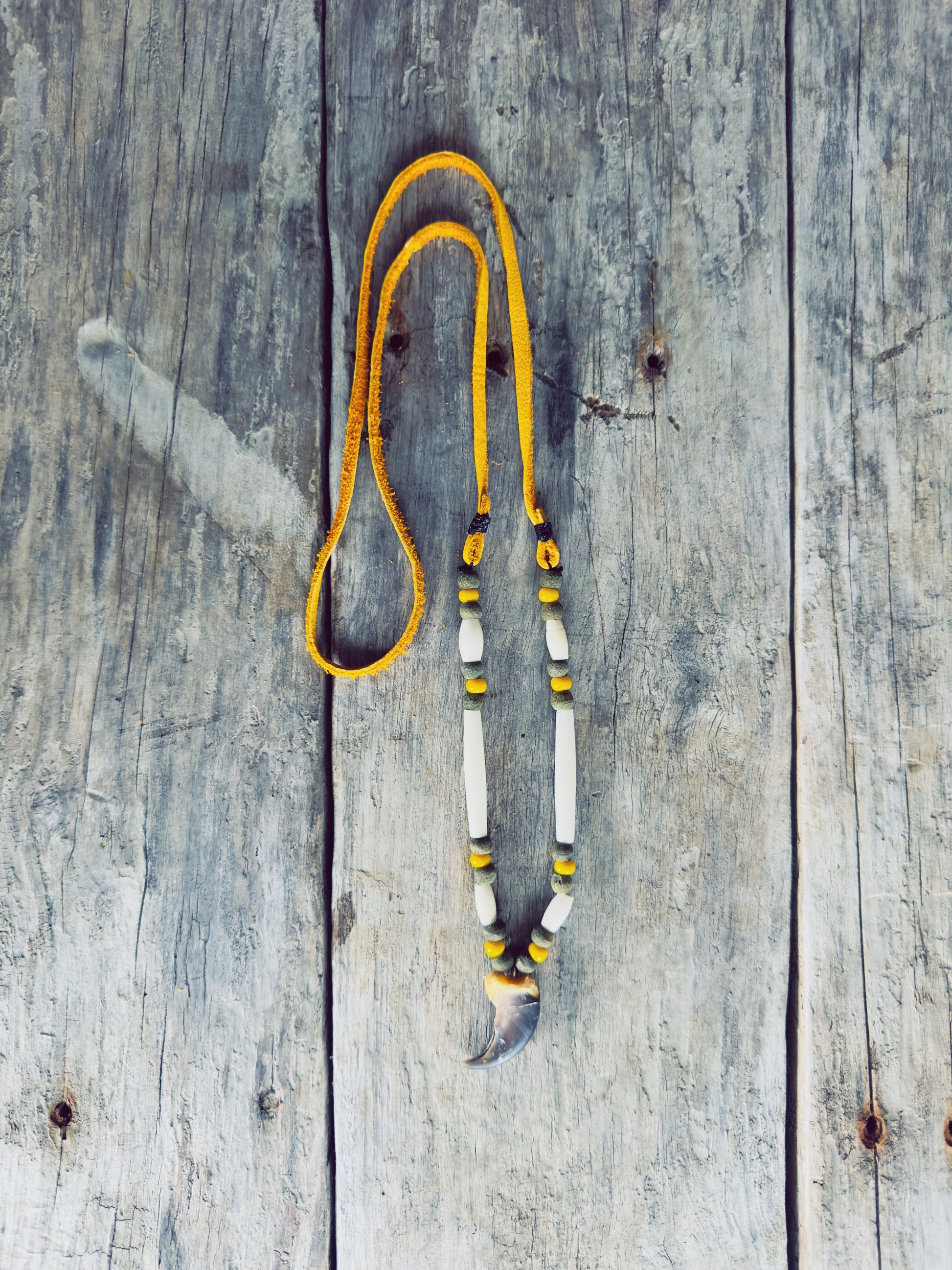 Collier du totem de l’ours autochtone