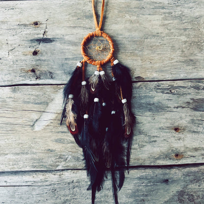 Petit capteur de rêves 2 pouces – Cuir d’orignal et plumes - Artisanat Autochtone 