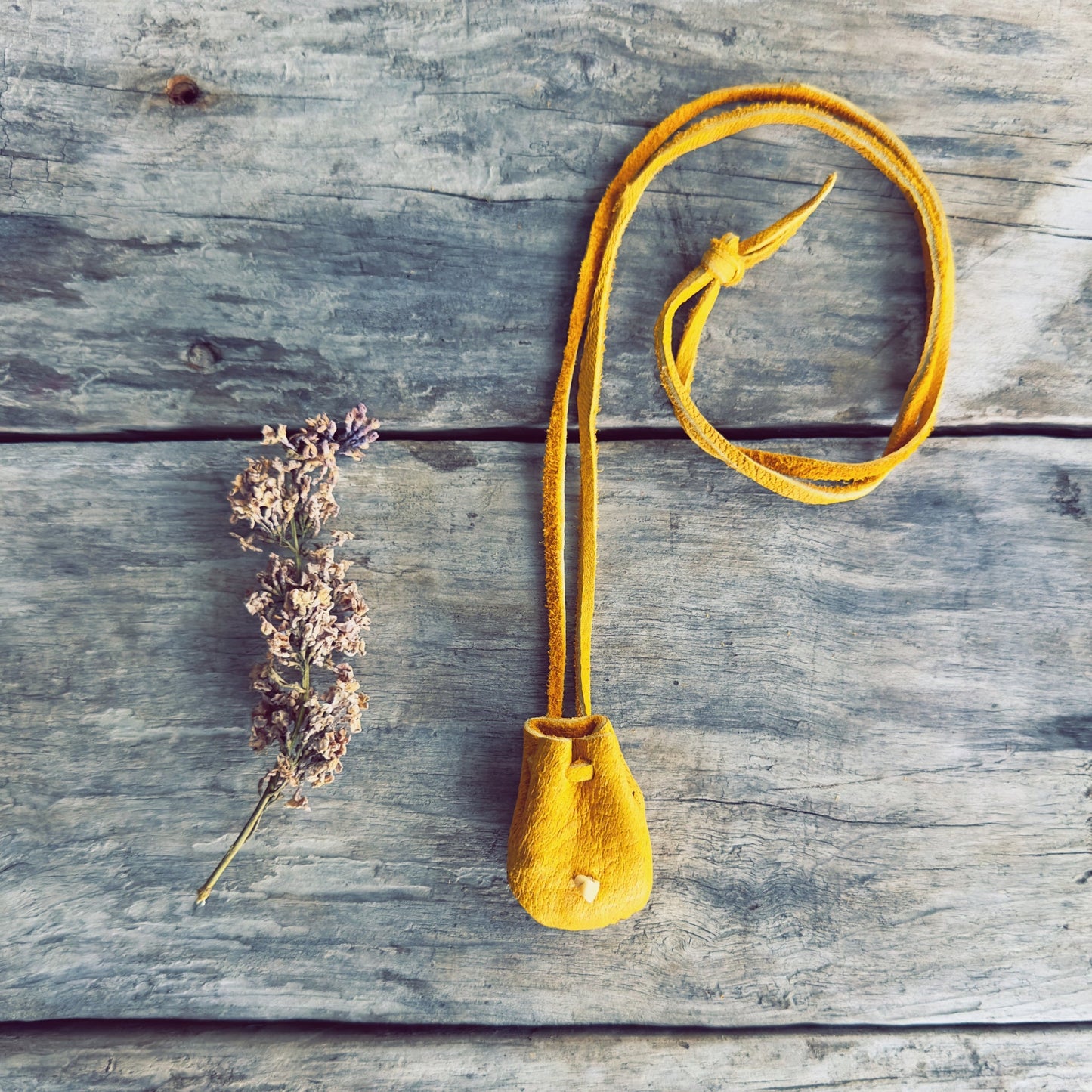 Sac de médecine de l’Orignal fait à la main – présence et résilience